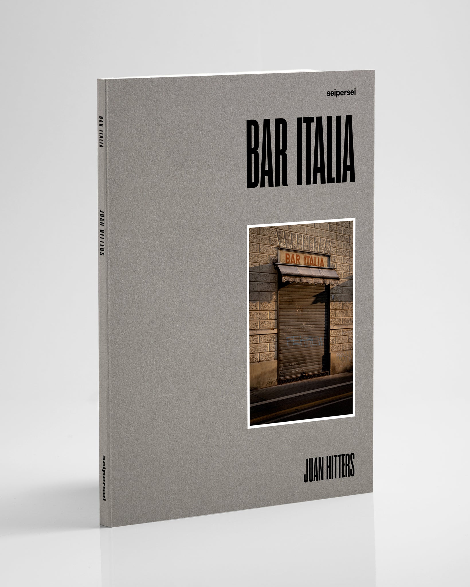 "Bar Italia" di Juan Hitters